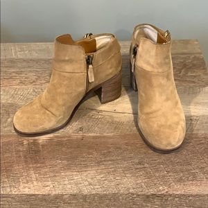 WOMENS BOOTIES